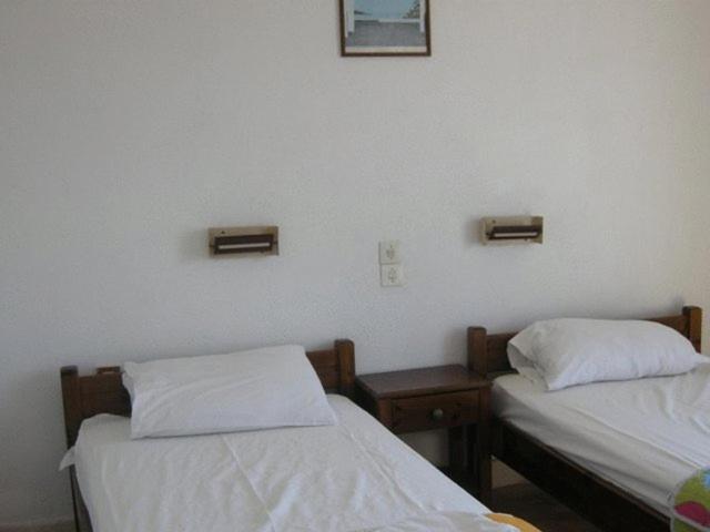 Efrosyni Apartments Agia Marina  Exterior photo